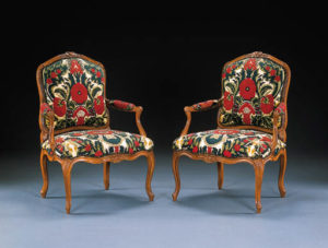 Paire de fauteuils. Paris. Vers 1760. Adjugé 12 000€