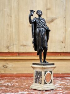 Jeune Siléne. Sculpture en bronze à patine brune. Italie du Nord. Epoque du 18éme