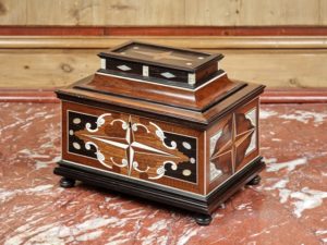 Coffret en bois de placage. Christoph ANGERMAIR.Ausbourgh. Circa 1630