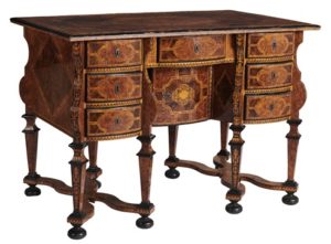 Bureau Mazarin. Thomas HACHE. Epoque XVIIe