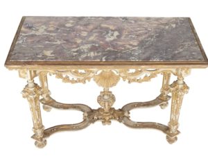 Paire de consoles. Bois sculpté, doré et laqué. Italie du nord. Epoque début XVIII