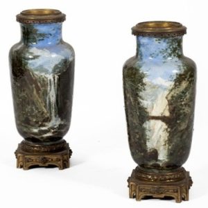 Jean CLAIR-GUYOT. Paire de grands vases en barbotine émaillée. France. Circa 1880