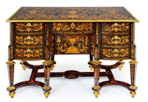 Aubertin GAUDRON. Bureau Mazarin. Paris. Epoque Louis XIV. Circa 1675
